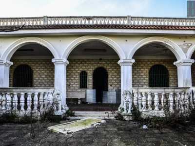 La struttura sorge nell�ex Villa Loreta, confiscata al clan mafioso dei Capriati nel 2009 e in disuso fino a pochi anni fa (foto di Gennaro Gargiulo)